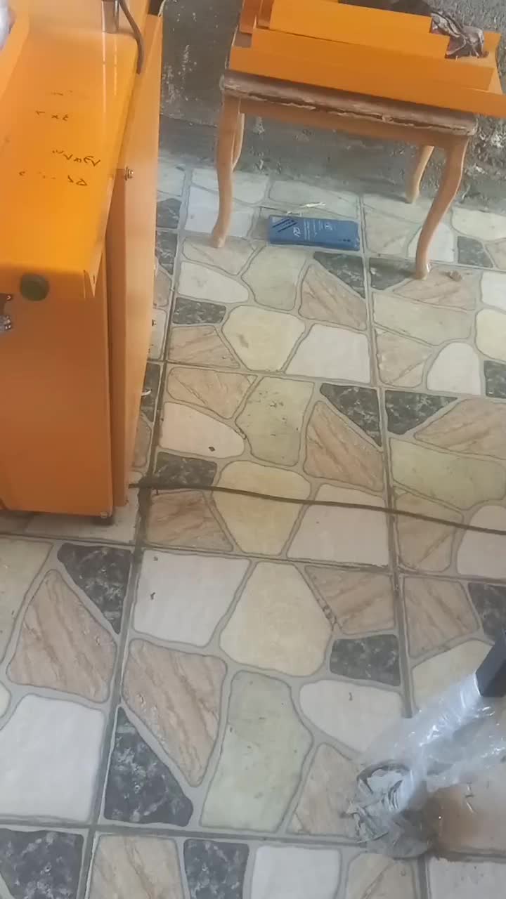 فروش یک دستگاه دوخت و برش نایلون و نایلکس|ماشین‌آلات صنعتی|شهرکرد, |دیوار