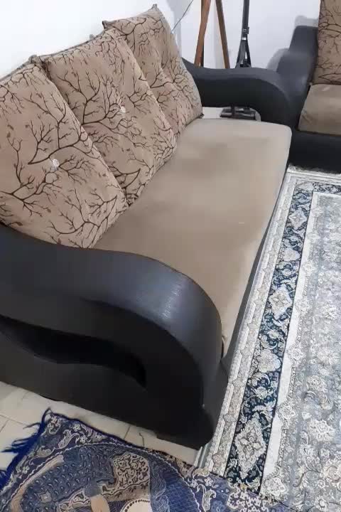 مبل ۷نفره|مبلمان خانگی و میز عسلی|بندر انزلی, مسکن مهر|دیوار