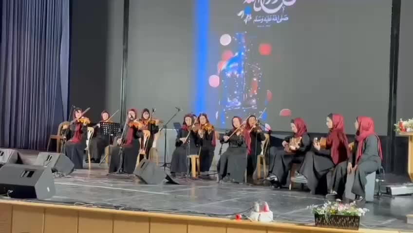 ساز گیتار،ویولن،پیانو،تنبک،انواع سازهای کوبه ای|ویولن|شاهین‌شهر, فردوسی|دیوار