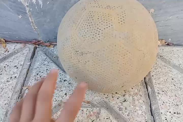 توپ|تجهیزات ورزشی|آشخانه, |دیوار