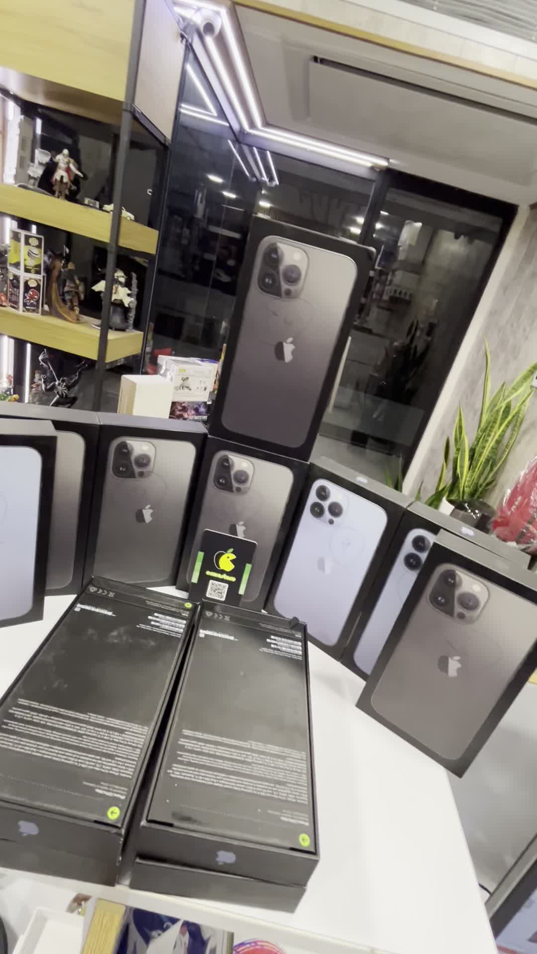 ایفون 13پرو‌مکس 1ترا رجیستر دوسیم zaa پک اصلی نات|موبایل|تهران, فردوسی|دیوار