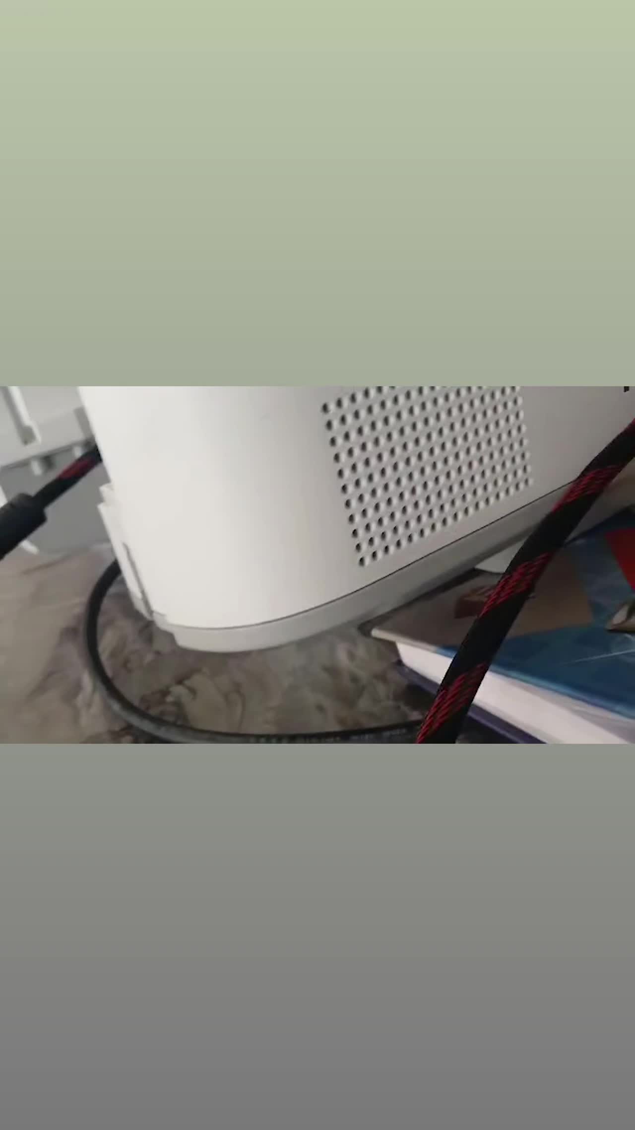 ویدئو پرژکتور ultra short  اپسون EPSON|تلویزیون و پروژکتور|نجف‌آباد, ویلاشهر|دیوار