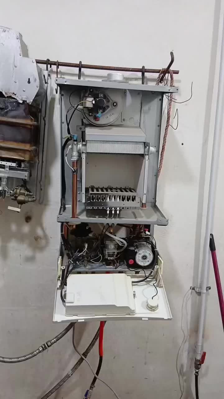 نصب وتعمیر پکیج دیواری و ابگرمکن دیواری و اسپیلت|خدمات پیشه و مهارت|علی‌آباد کتول, |دیوار