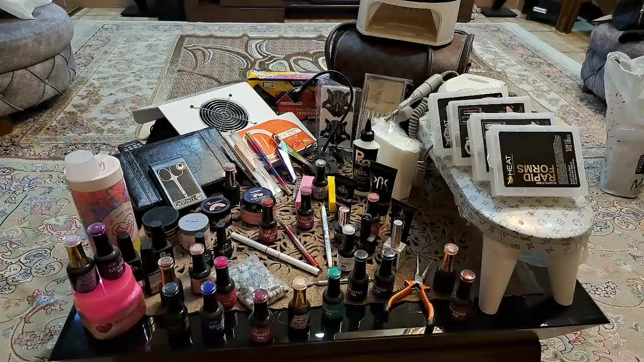 لوازم کاشت ناخن|آرایشگاه و سالنهای زیبایی|تهران, مشیریه|دیوار