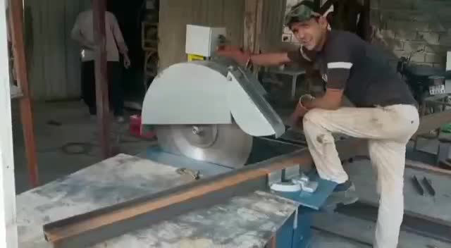 دستگاه تیغ اره اتشی،ام دی اف بر آلومینیوم بر|ماشین‌آلات صنعتی|تهران, هفده شهریور|دیوار