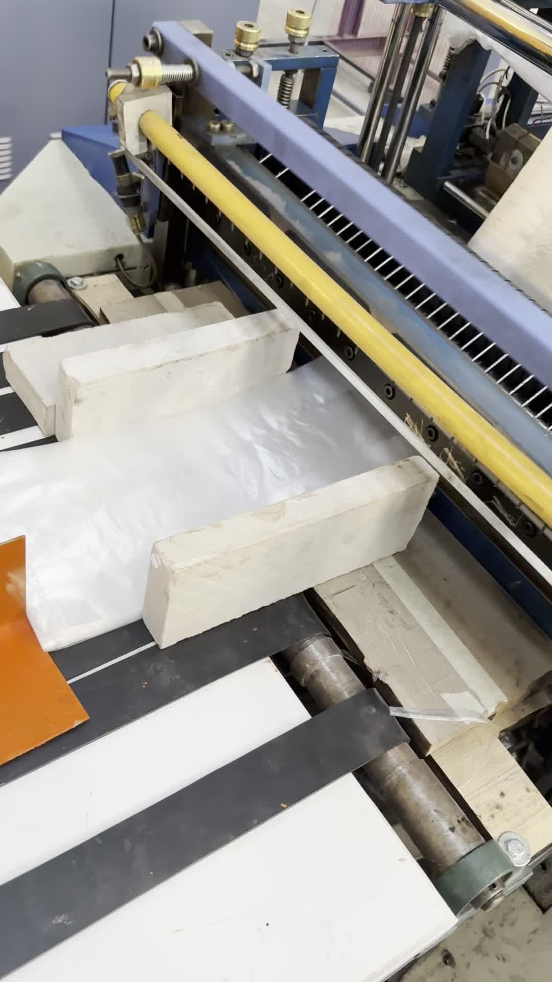 فروش نایکسدسته دار در سایز دلخواه|عمدهفروشی|رباطکریم, وهن آباد|دیوار