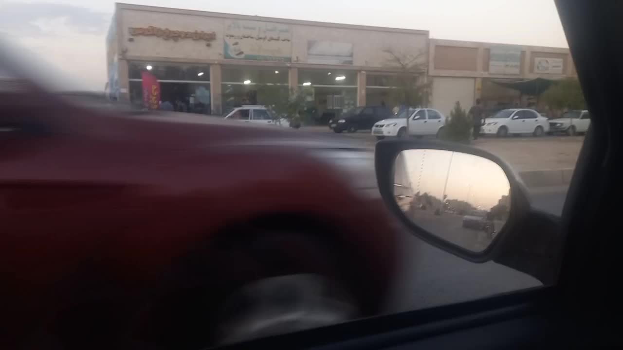 مغازه ۴۰متری بربلواراصلی مسکن نزدیک کلانتری|اجارهٔ مغازه و غرفه|فولادشهر, مسکن مهر فولادشهر|دیوار