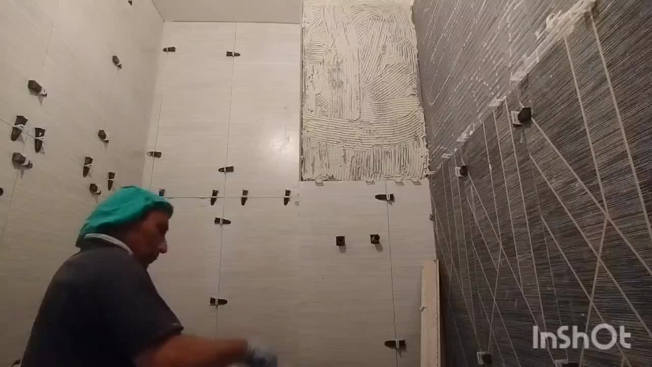 کاشی کاری کاشیکار سرامیک کاری وسنگ کاری|خدمات پیشه و مهارت|تهران, تهرانپارس غربی|دیوار