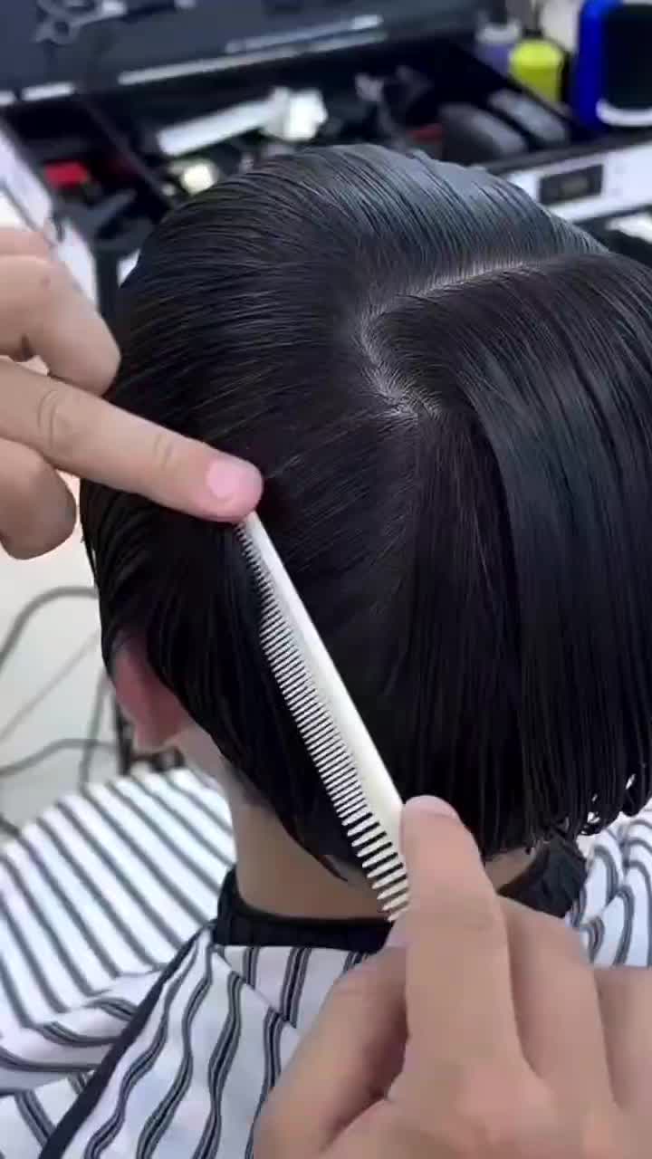 آموزشگاه آرایشگری مردانه جهان مو،تضمینی، آموزش فید|خدمات آموزشی|تهران, فلسطین (میدان انقلاب)|دیوار