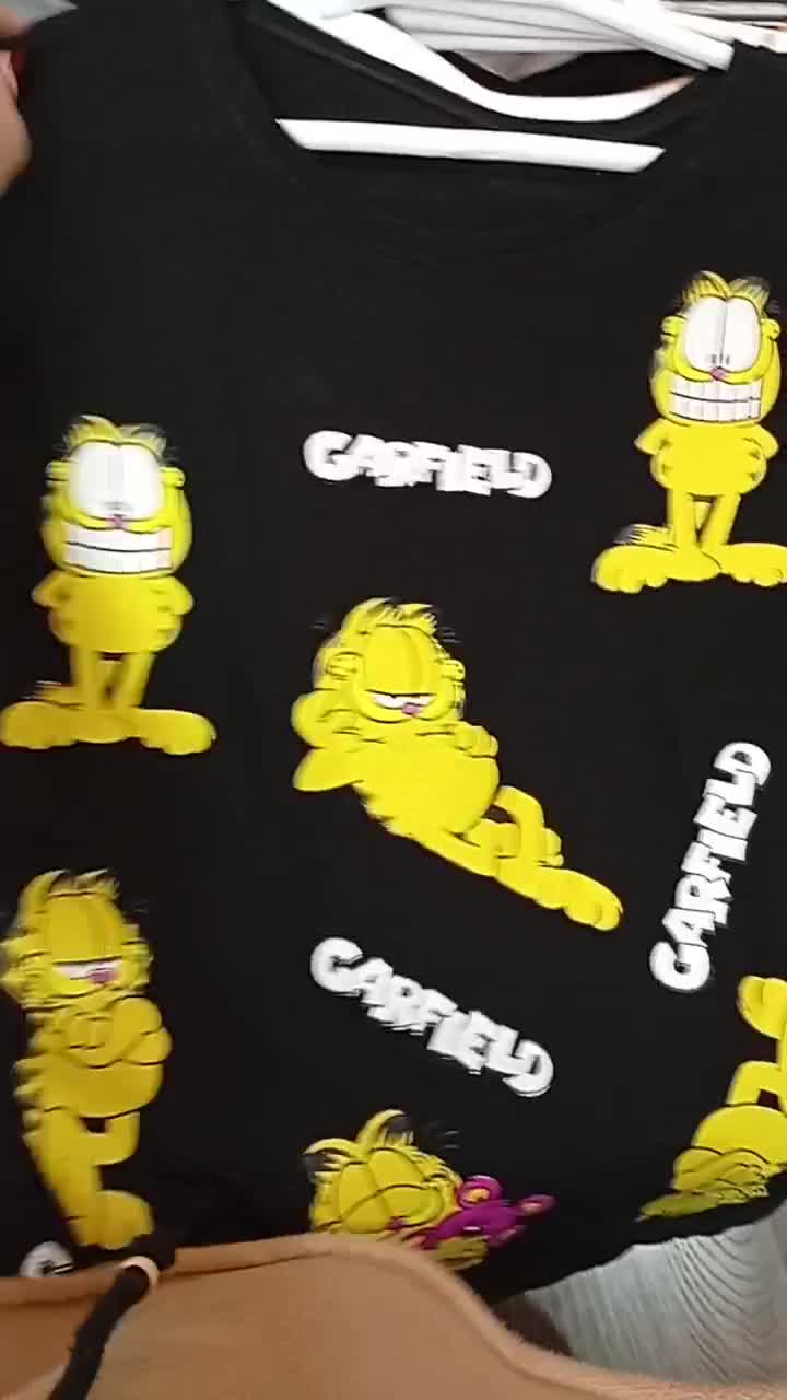 لباس|لباس|صدرا-فارس, فاز ۱|دیوار