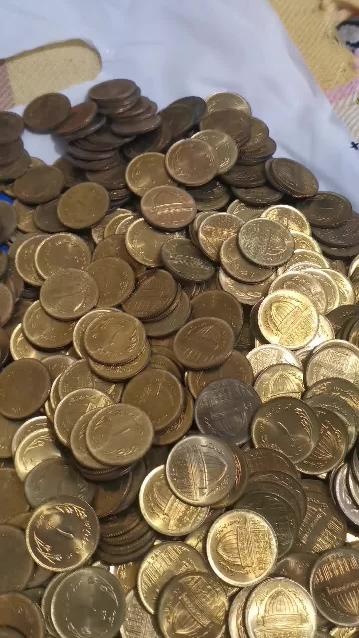 سکه یک ریال قدس کیفیت سوپر بانکی ضرب 1359|کلکسیون سکه، تمبر، اسکناس|شیراز, شهرک رضوان|دیوار