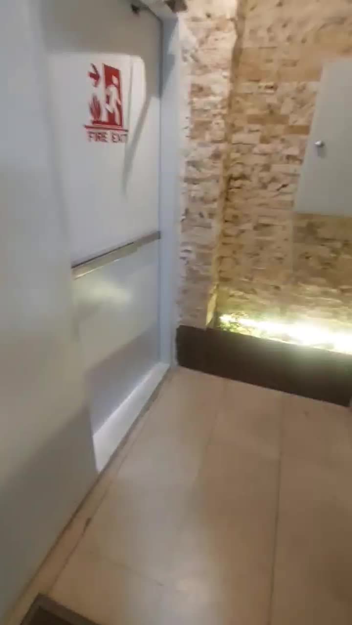 سند اداری/ ۱۸۰متر/ ۶خ / تکواحدی/ بر اصلی سردار|فروش دفتر کار، اتاق اداری، مطب|تهران, پونک|دیوار