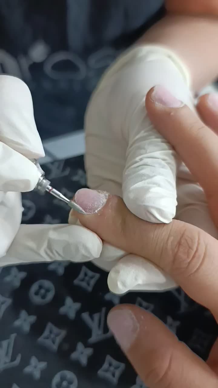 کاشت وزیبایی ناخن با قیمت ویژه|خدمات آرایشگری و زیبایی|فولادشهر, مسکن مهر فولادشهر|دیوار