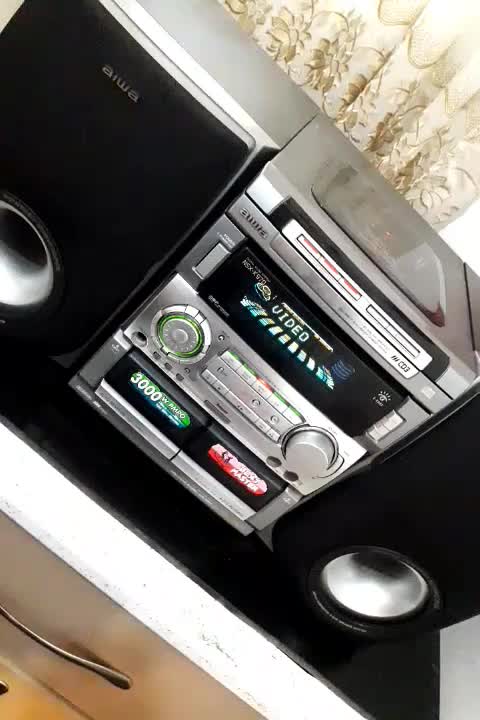 ظبط‌آیوا|سیستم صوتی خانگی|پیشوا, |دیوار