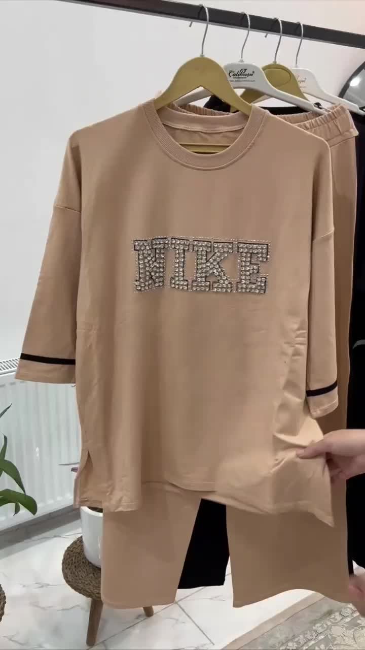 لباس نو|لباس|تربتحیدریه, منصوریه|دیوار