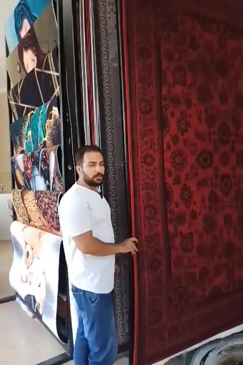 فرشینه ۶ متری مخمل ضمانت دار ( با نمد ۱۵۰۰ گرم )|فرش|اصفهان, بابوکان|دیوار