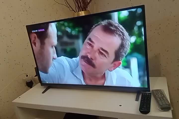 ال ایدی32 horion|تلویزیون و پروژکتور|صدرا-فارس, فاز ۲|دیوار