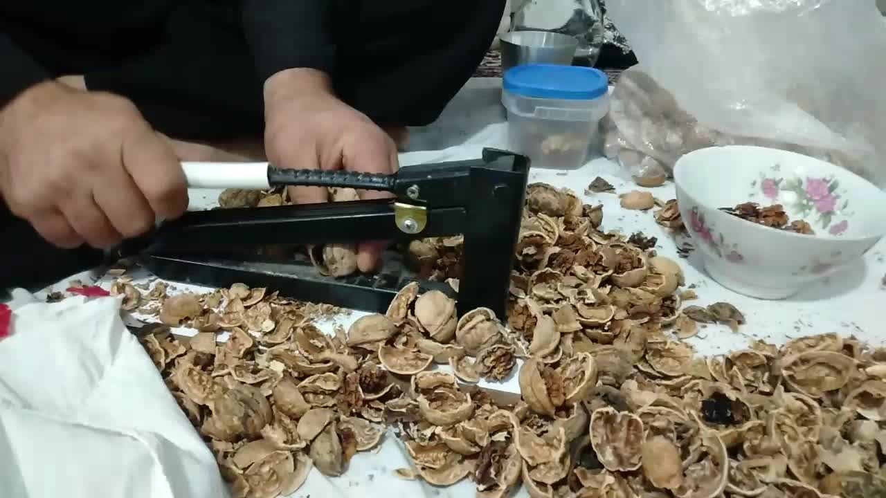 هسته شکن ،گردو ،بادام ،فندق، پسته|ابزارآلات|سنندج, |دیوار
