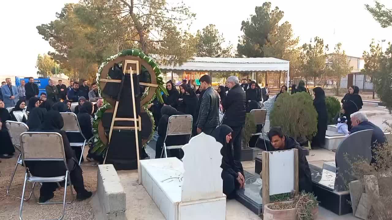 مداح خوش صدا ترکی وفارسی|خدمات پذیرایی، مراسم|شاهینشهر, آرامستان بهشت معصومه|دیوار