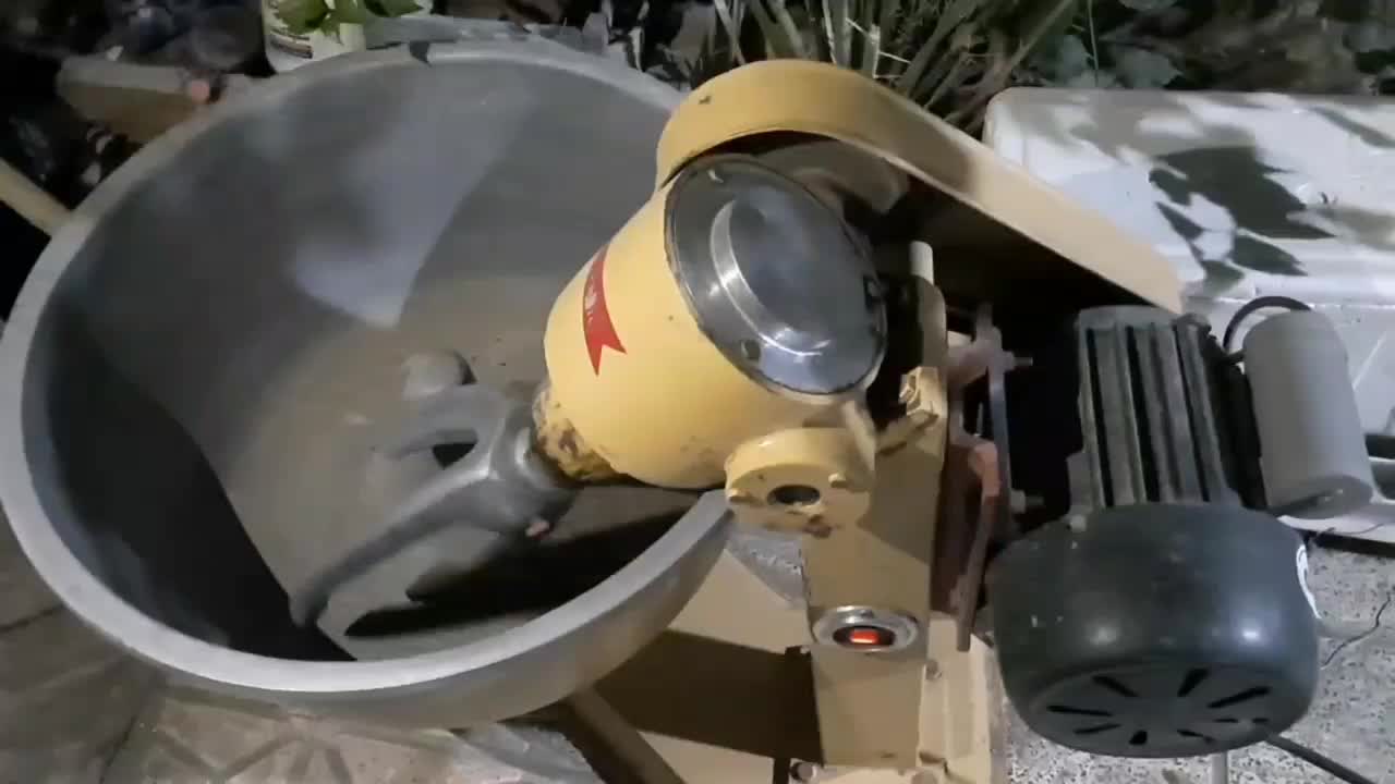 خمیر گیر موتور قدیمی در حد نو|سایر لوازم برقی|کرمان, |دیوار