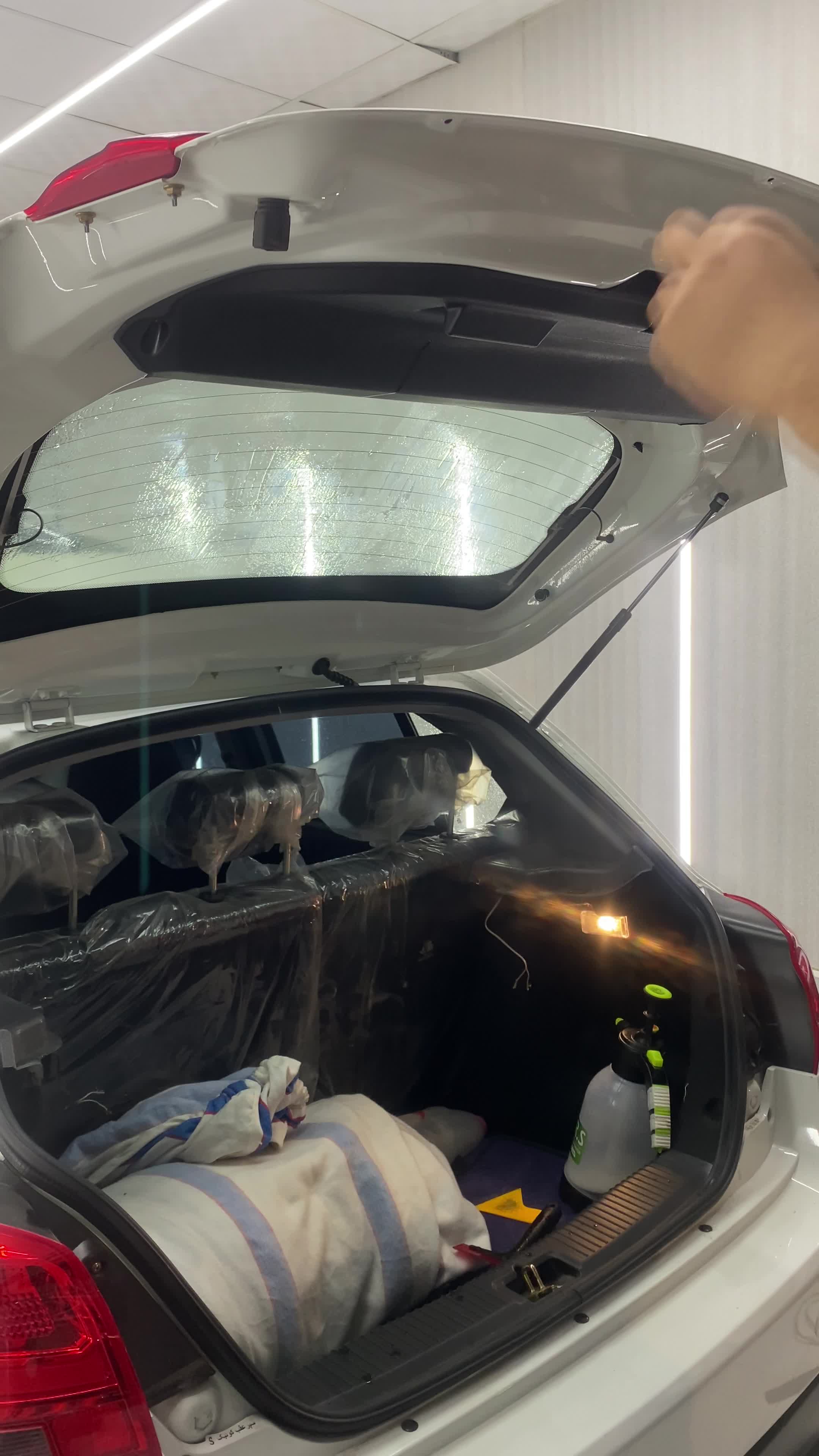 شیشه دودی ضمانتی یک میلیون تومان|خدمات موتور و ماشین|ری, دولتآباد|دیوار