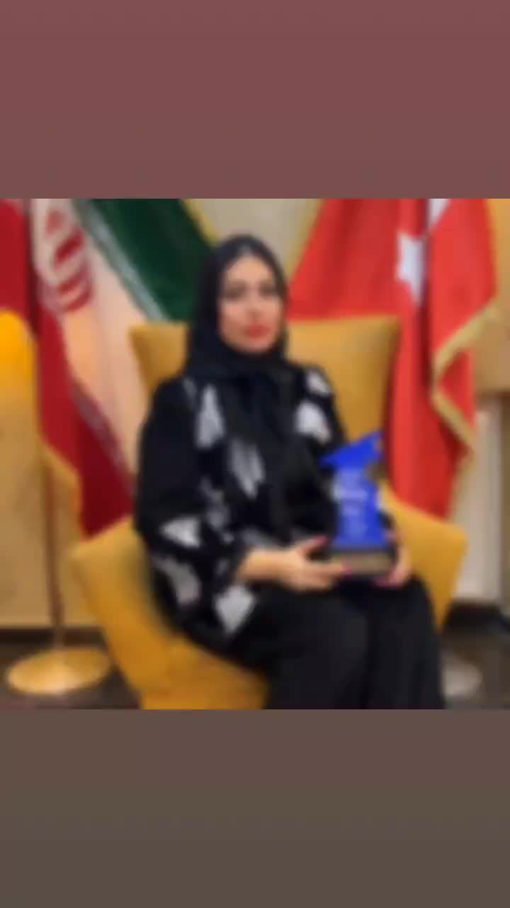 تخفیف ۵۰ درصدی لاین خدمات و ۲۰  درصد لاین اموزش|خدمات آرایشگری و زیبایی|صفادشت, |دیوار