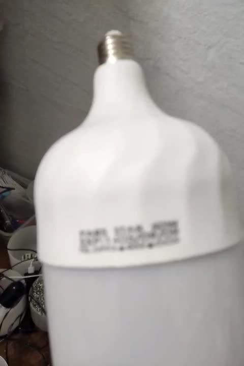 لامپ 50 وات یکسال گارانتی معتبر|لامپ و چراغ|نجفآباد, امام خمینی|دیوار