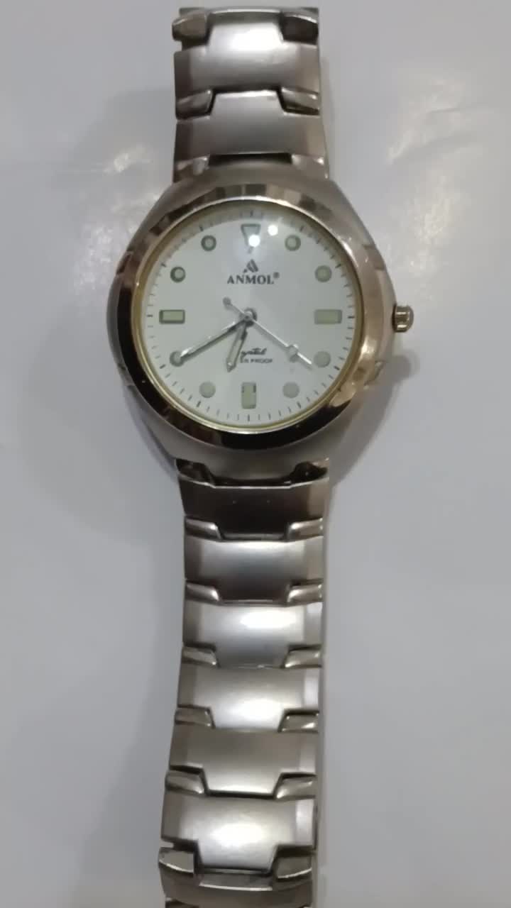 ساعت آنمول ژاپن شب نما دار|ساعت|نجف‌آباد, کشاورز|دیوار