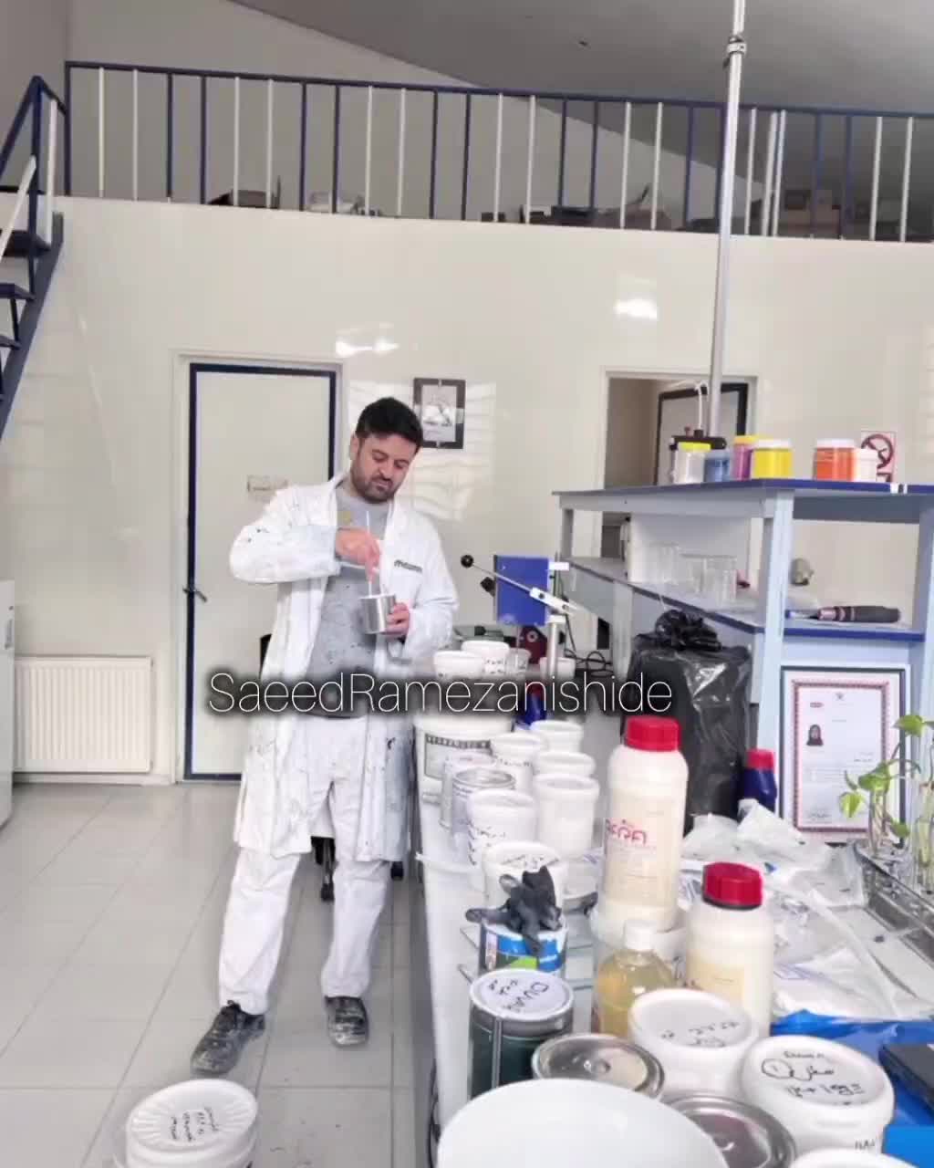 فرمولاسیون رنگ چسب عایق ضدکف افزودنیهای بتن آببند|خدمات آموزشی|تهران, آبشار|دیوار
