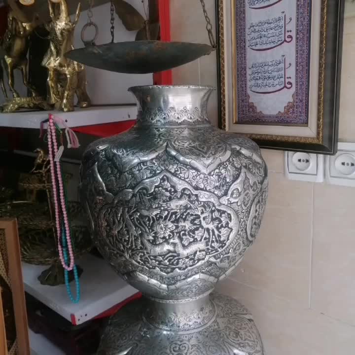 سماور ذغالی و گلدان مسی قلم دست|کلکسیون اشیاء عتیقه|تهران, شادآباد|دیوار