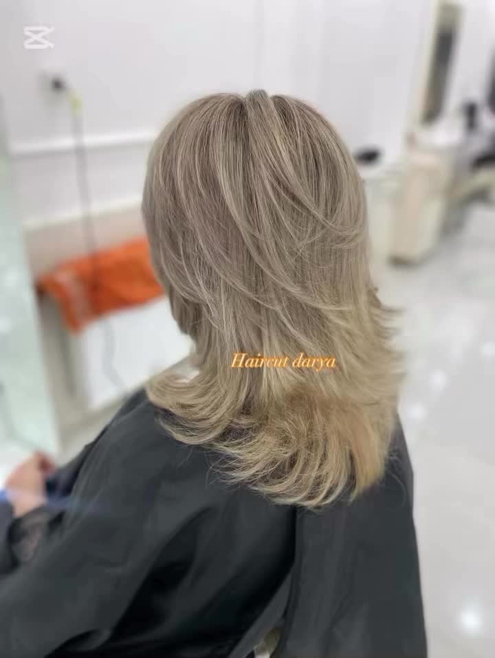 کارشناس کوتاهی موهیرکات وفرم دهی مو حرفه ایی|خدمات آرایشگری و زیبایی|مهاباد (آذربایجان غربی), |دیوار