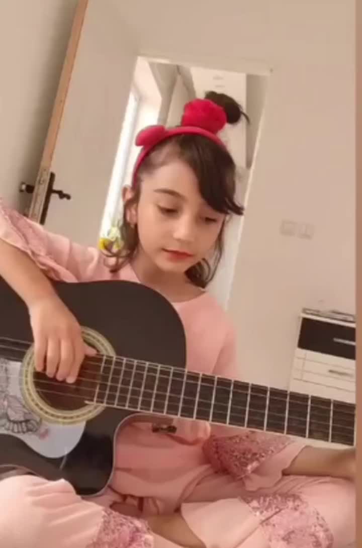 آموزش گیتار پاپ و کلاسیک تضمینی|گیتار، بیس، امپلیفایر|زنجان, |دیوار