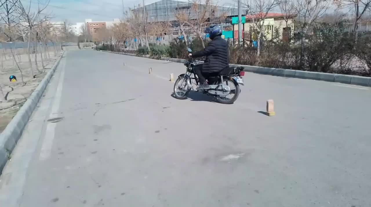 آموزش شهر عملی گواهینامه موتورسیکلت+کله قندی موتور|خدمات آموزشی|تهران, شهرک ولیعصر جنوبی|دیوار