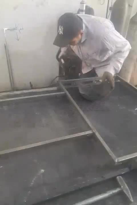 درب و پنجره، نرده و حفاظ وآهنگری جوشکاریco2|خدمات پیشه و مهارت|کرج, مجتمع صنفی صنعتی|دیوار