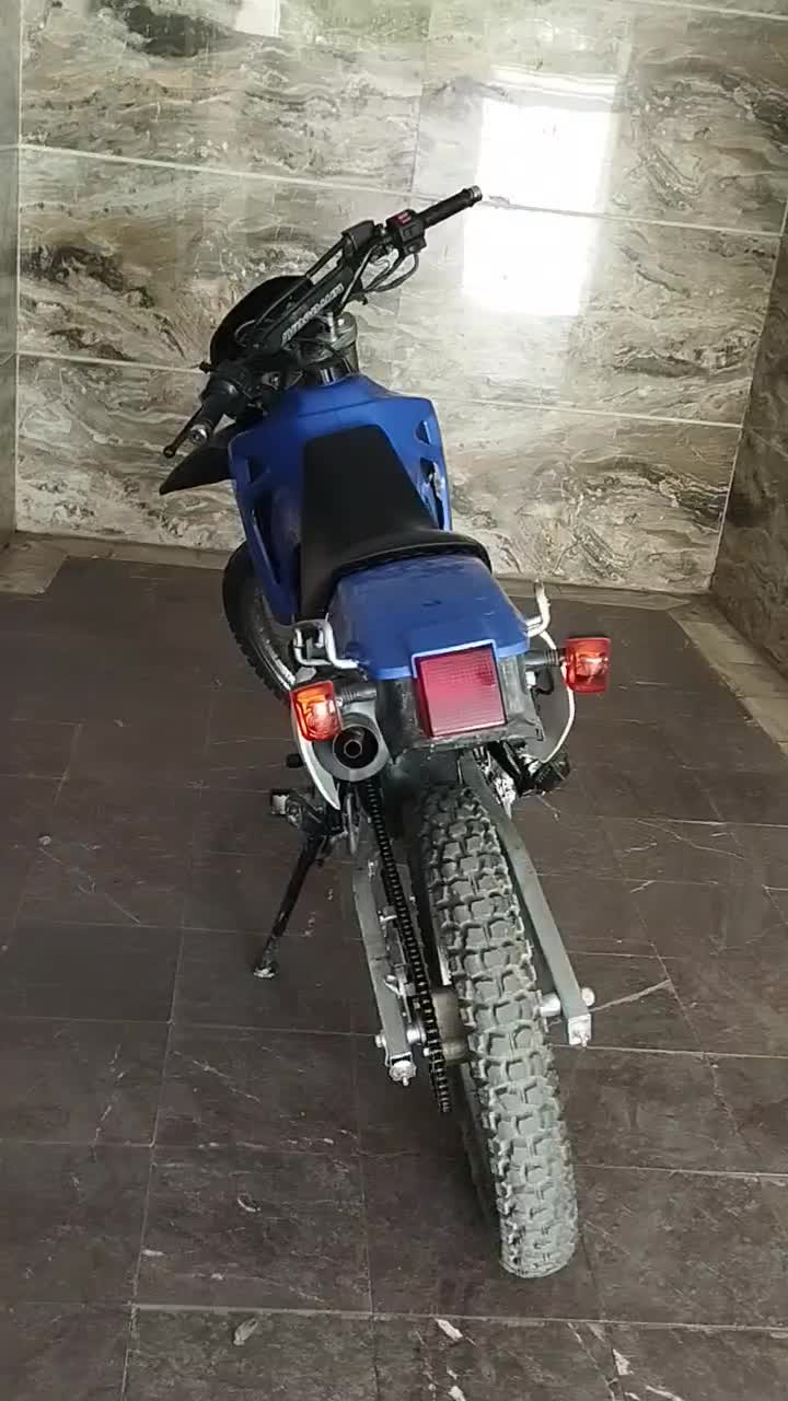 تریل|موتورسیکلت|رودهن, |دیوار