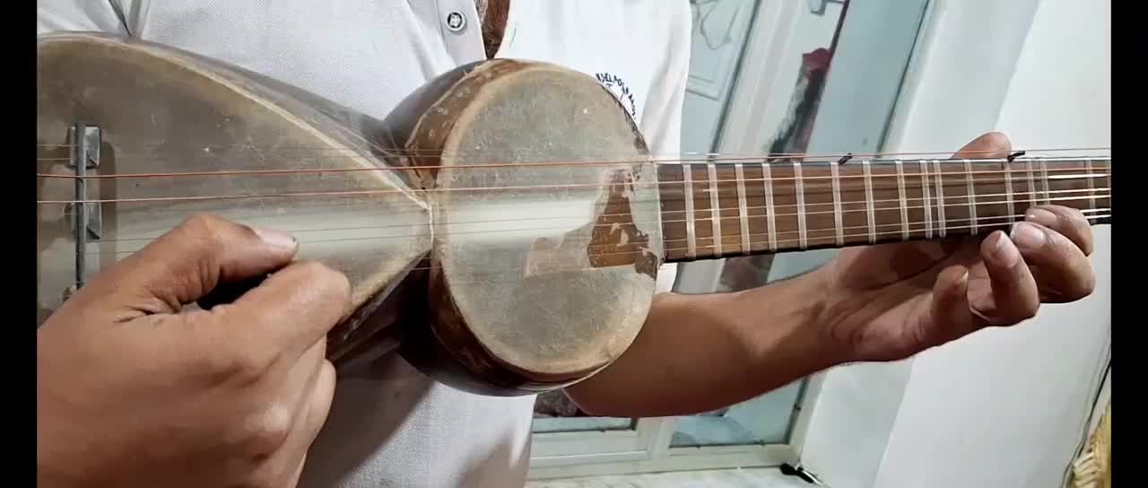 تار آذربایجانی تار تورک تار آذری|سازهای سنتی|اردبیل, |دیوار