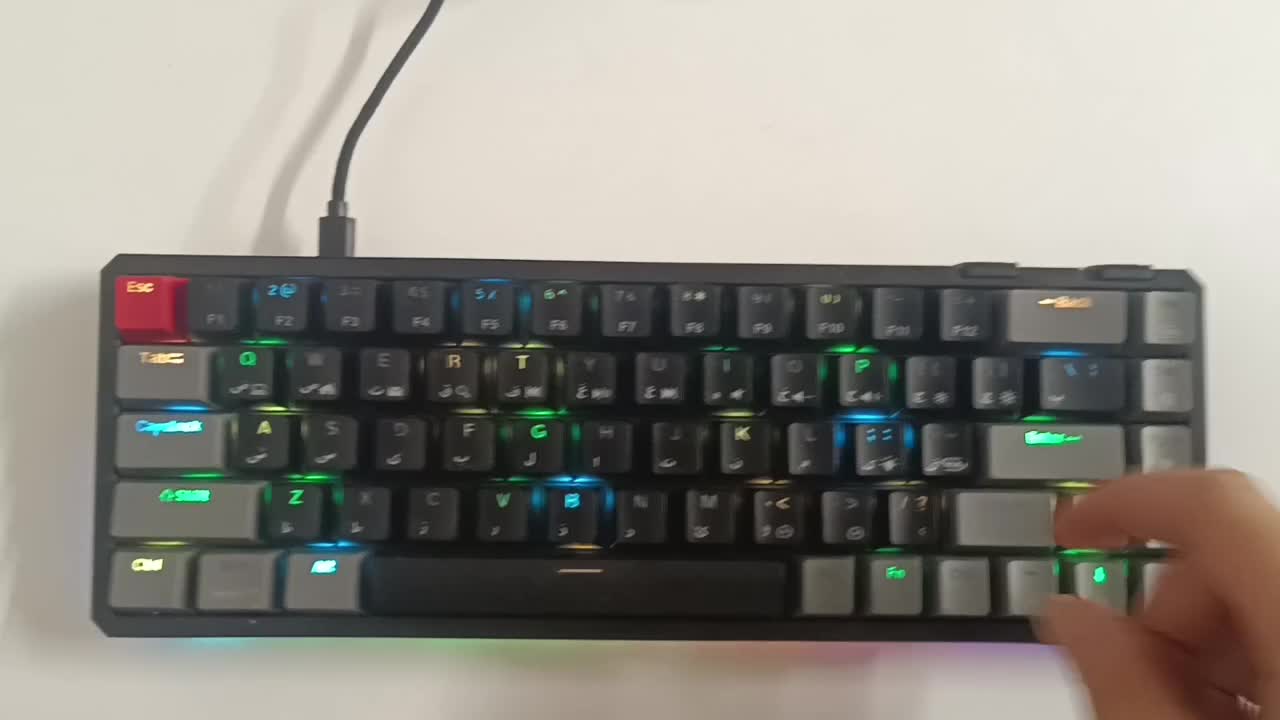 کیبورد KCR-8000b سیمی|قطعات و لوازم جانبی رایانه|اصفهان, دانشگاه اصفهان|دیوار