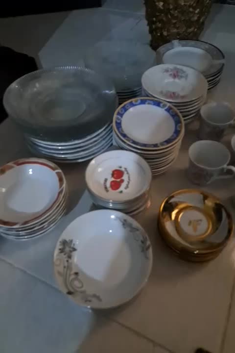 ظرف چینی وکریستال|سرویس روتختی|لاهیجان, بوجایه|دیوار