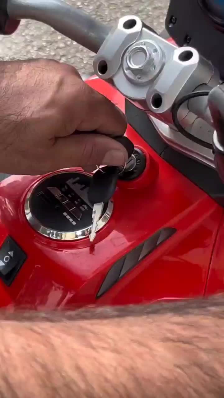 موتور بزرگ سه چرخ /سوئیچ دار/اقساط ۴ ماه|اسباببازی بچه|بوئین زهرا, |دیوار