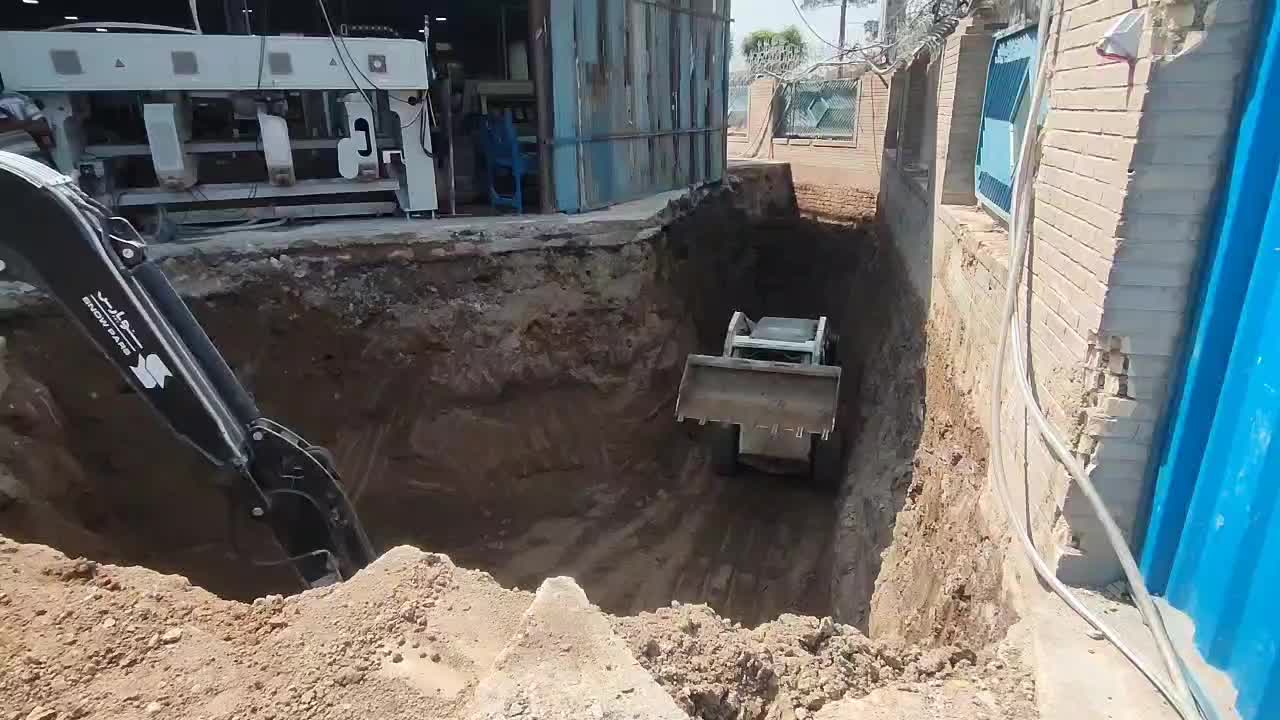 خاکبرداری ، اجاره بابکت ، مینی بیل ، کفی بادسان|خدمات حمل و نقل|تهران, نیروی هوایی (پیروزی)|دیوار