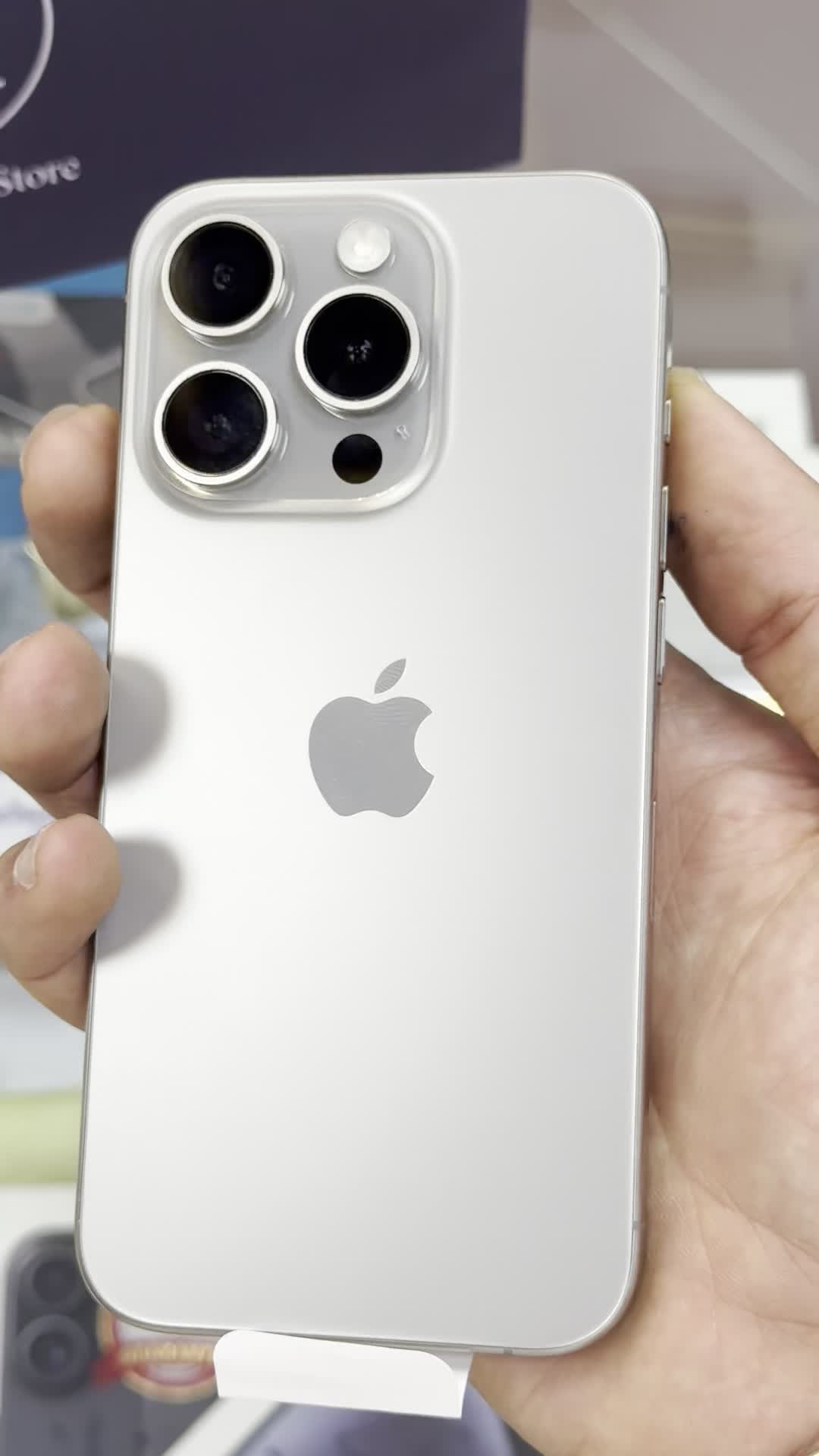 Iphoen 15 Pro (CH)|موبایل|اسلام‌شهر, زرافشان|دیوار