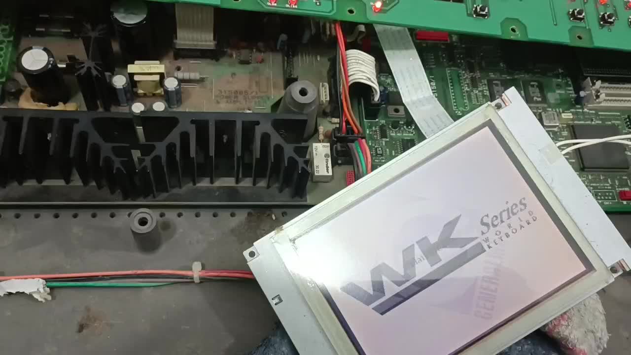 رولند.کرک.جی ام .جنسیس.ا|پیانو، کیبورد، آکاردئون|خوشاب, |دیوار