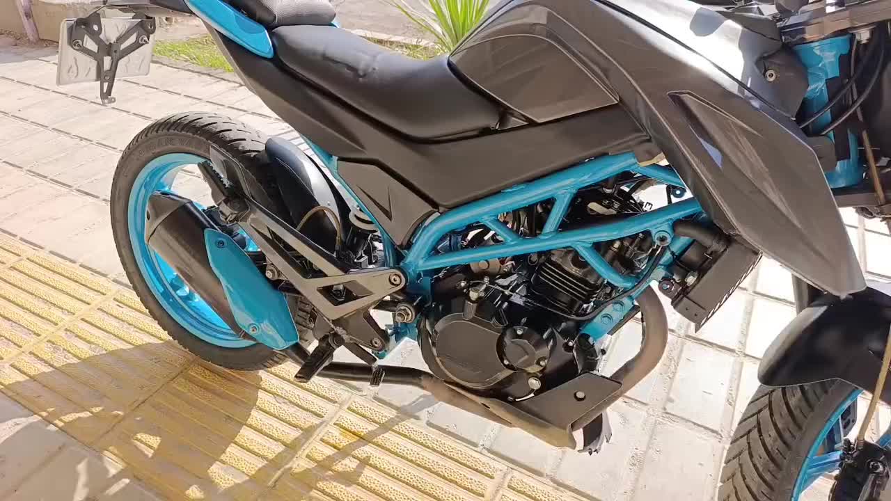 cf. آپاچی .ns|موتورسیکلت|بجنورد, |دیوار