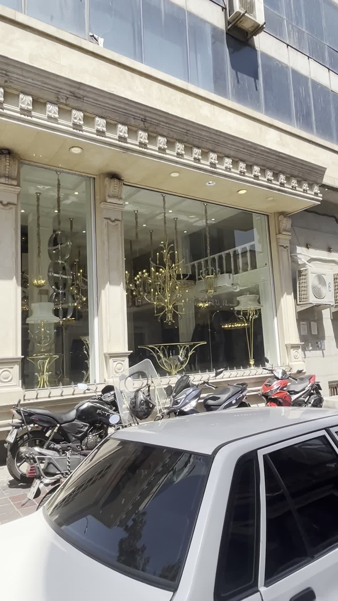 اجاره مغازه ۱۷۰ متربراصلی شریعتی برای همه صنف ها|اجارهٔ مغازه و غرفه|تهران, قلهک|دیوار