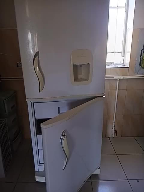 یخچال|یخچال و فریزر|خنداب, |دیوار