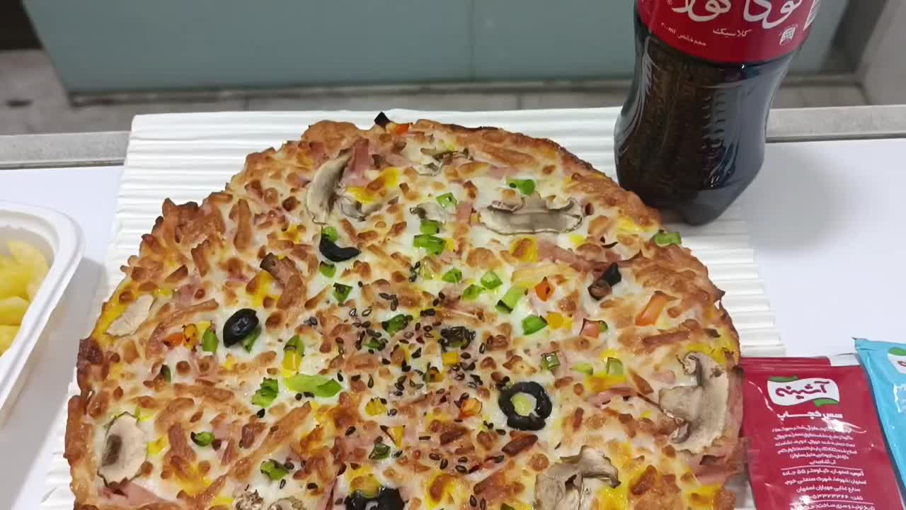 پیتزا پر حجم تک نفره با سیب و نوشابه 149|خوردنی و آشامیدنی|اصفهان, عطار نیشابوری|دیوار