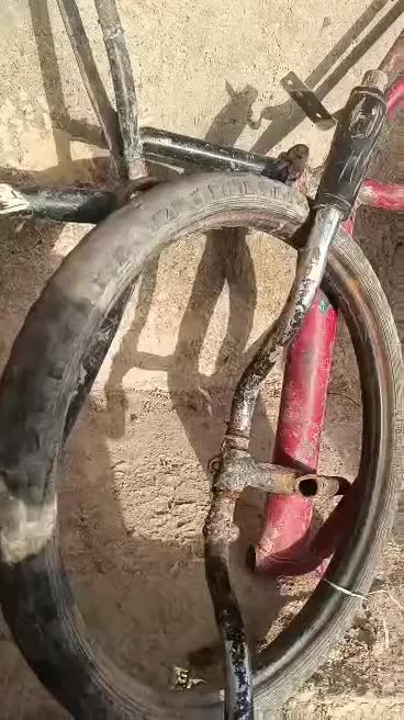 ۴تا رینگ ۱تایر۲تا تنه دوچرخه ۲۰و۱عددفرمان  تخفیف د|دوچرخه، اسکیت، اسکوتر|ایرانشهر, |دیوار