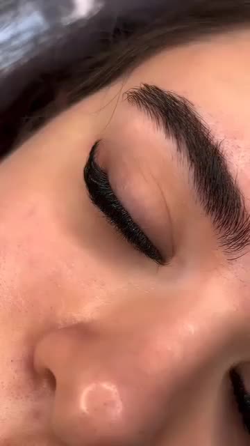 خدمات اکستنشن مژه حرفه ای|خدمات آرایشگری و زیبایی|مشهد, امام رضا (ع)|دیوار