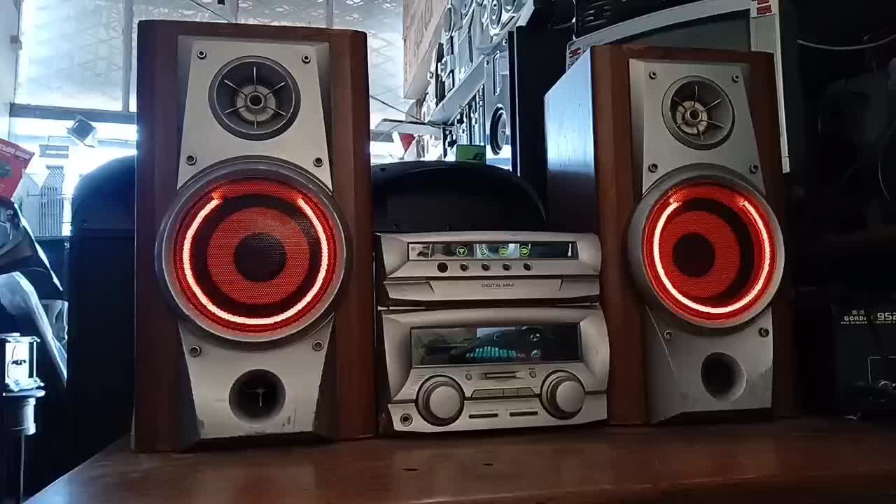 سونی ZUX10 12300Wو الجی زیبا رقص نور|سیستم صوتی خانگی|نیشابور, شهرک رضوی|دیوار