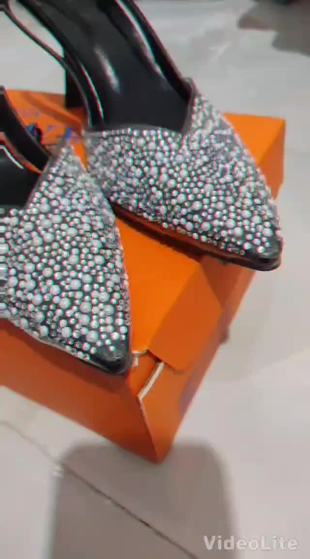 صندل مرواریدی|کیف، کفش، کمربند|مسجد سلیمان, |دیوار